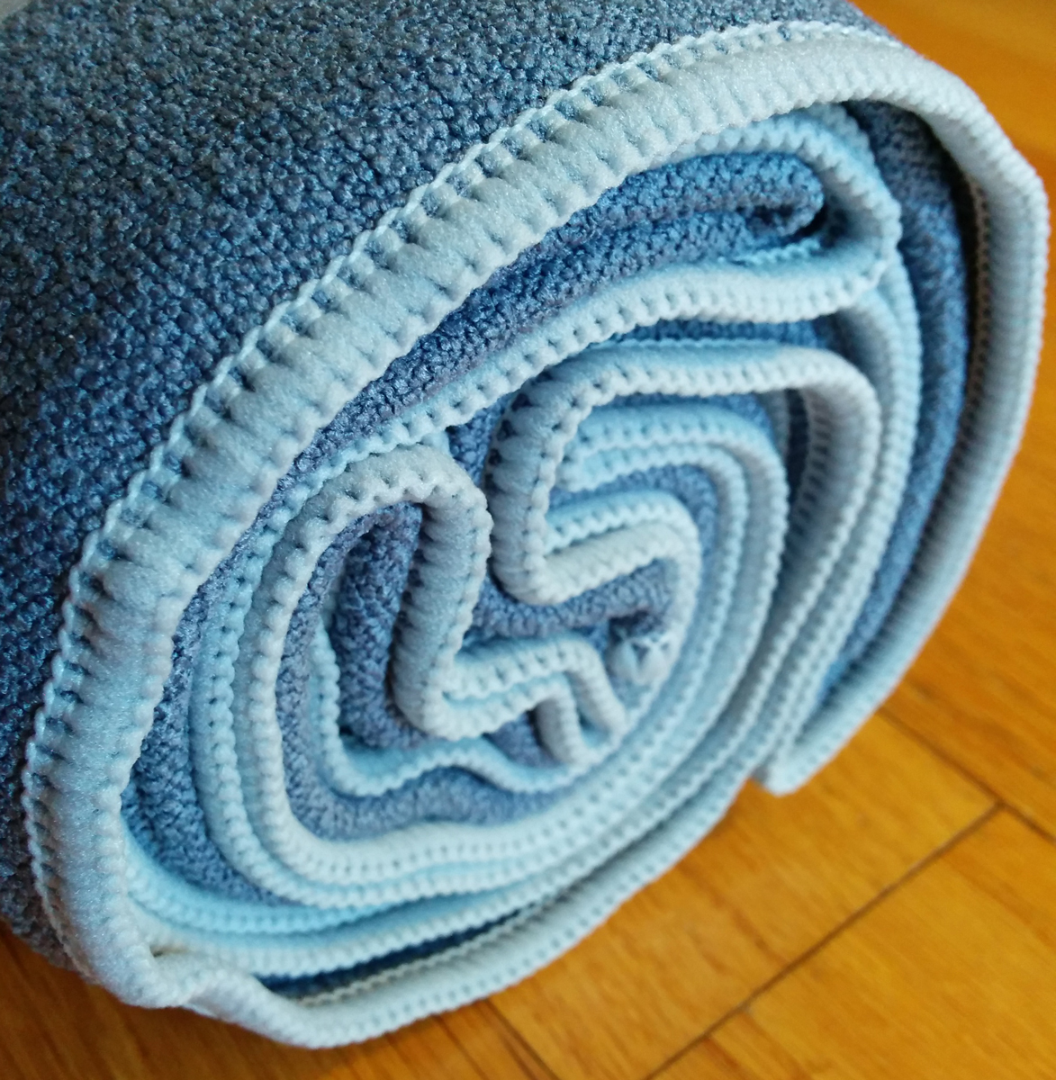 YogaRat towel review - 72 x 24 microfiber towel 