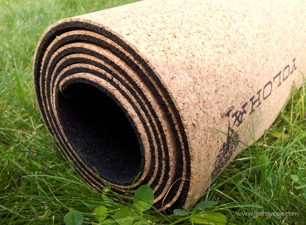 hatha-yoga-yoloha-cork-mat-rolled