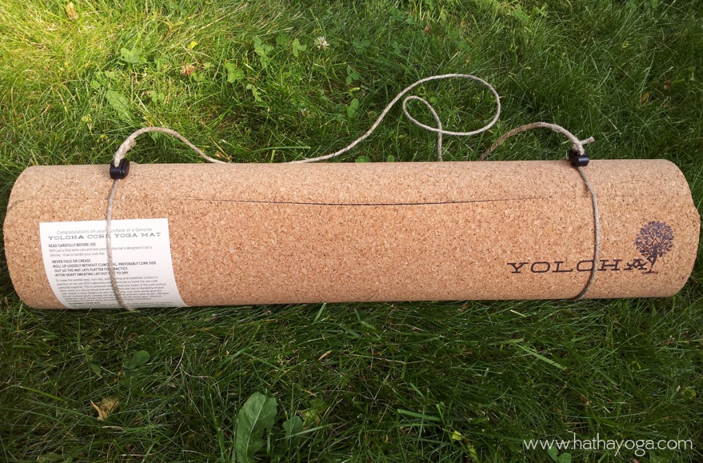 hatha-yoga-yoloha-cork-mat-rolled-with-help-cord